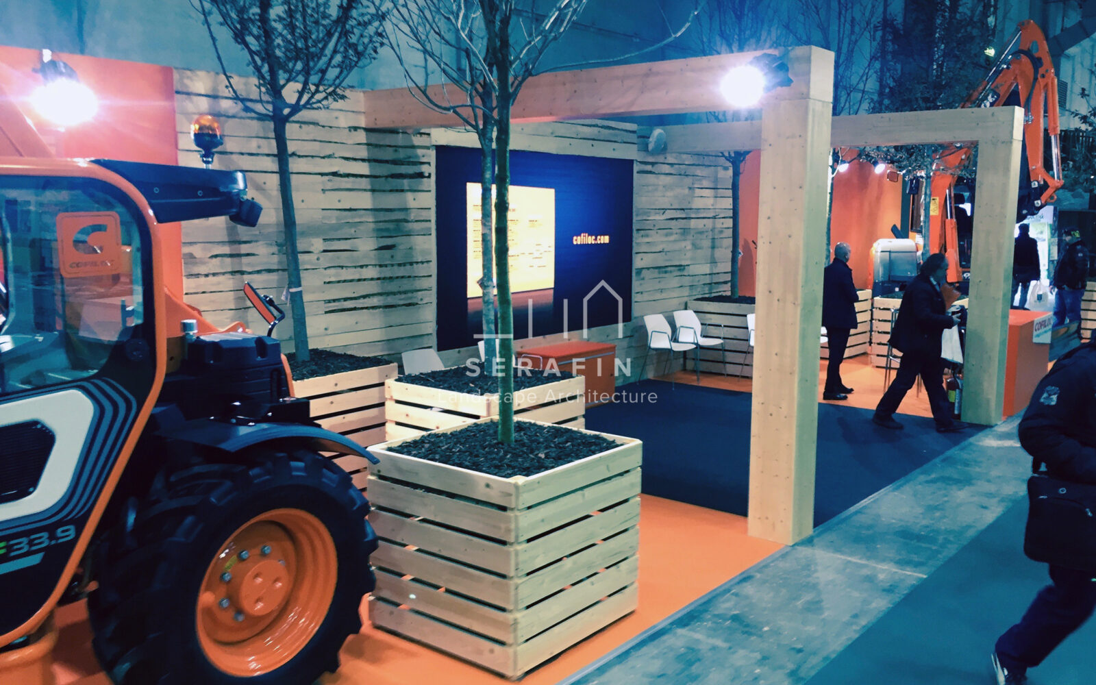 stand setting up Cofiloc Spa agricultural exhibition Verona 2016 - 1