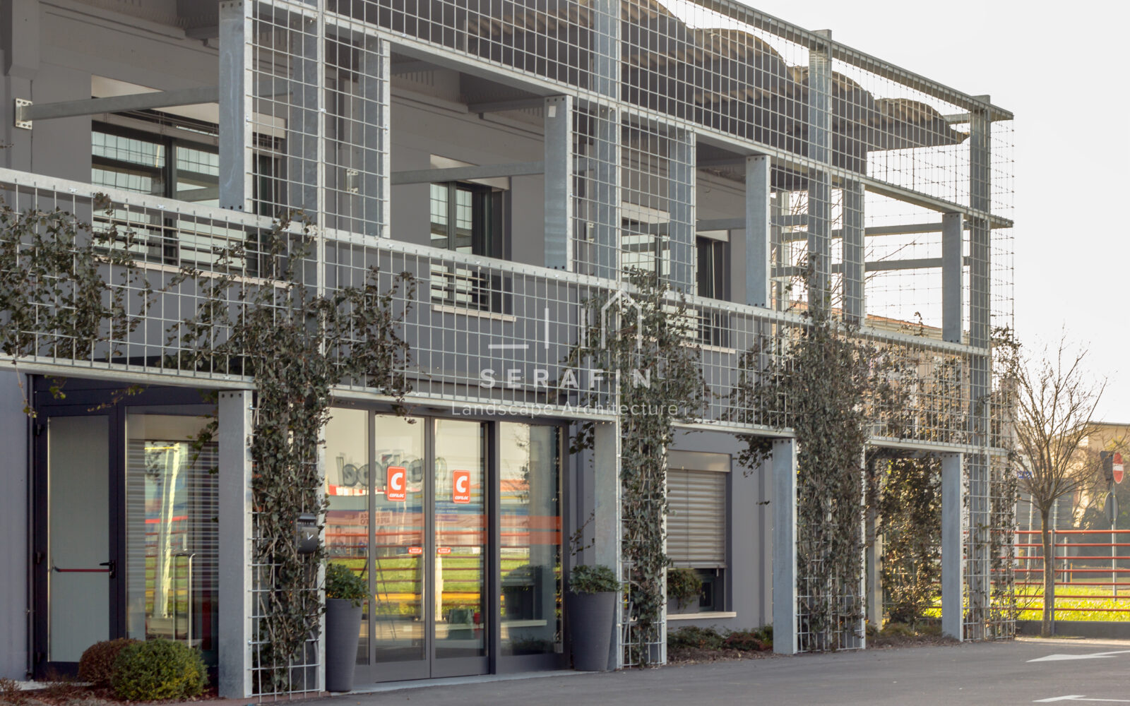 vertical corporate garden project with flower beds Cofiloc