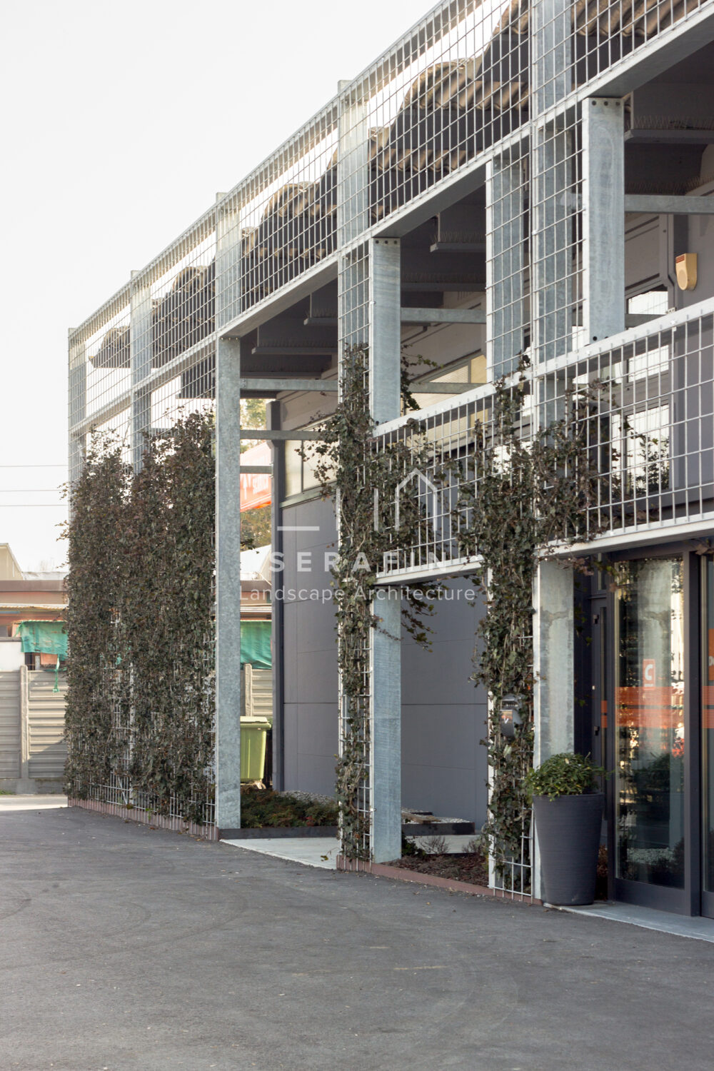 vertical corporate garden project with flower beds Cofiloc