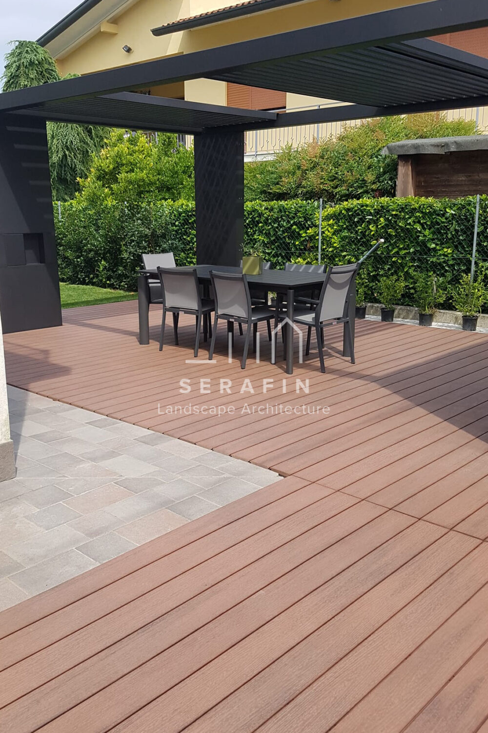 project image of a private garden with outdoor living in the province of Venice