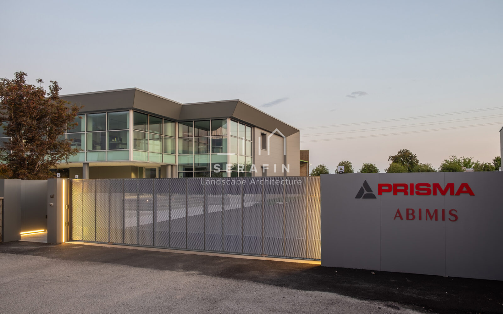 immagine del progetto di un giardino aziendale con parcheggio a San Polo di Piave