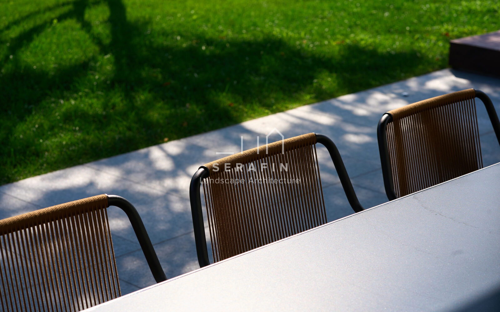 immagine del progetto di un giardino privato di lusso con pergotenda bioclimatica a Treviso