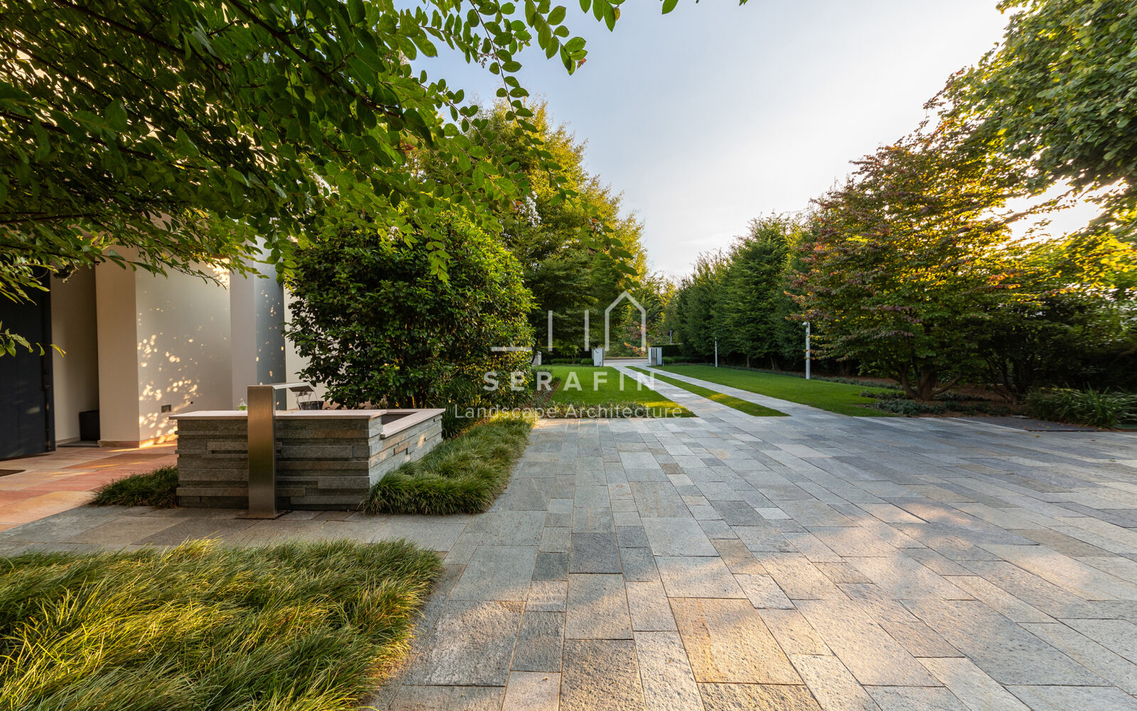 immagine del progetto di un giardino privato di lusso con pergotenda bioclimatica a Treviso