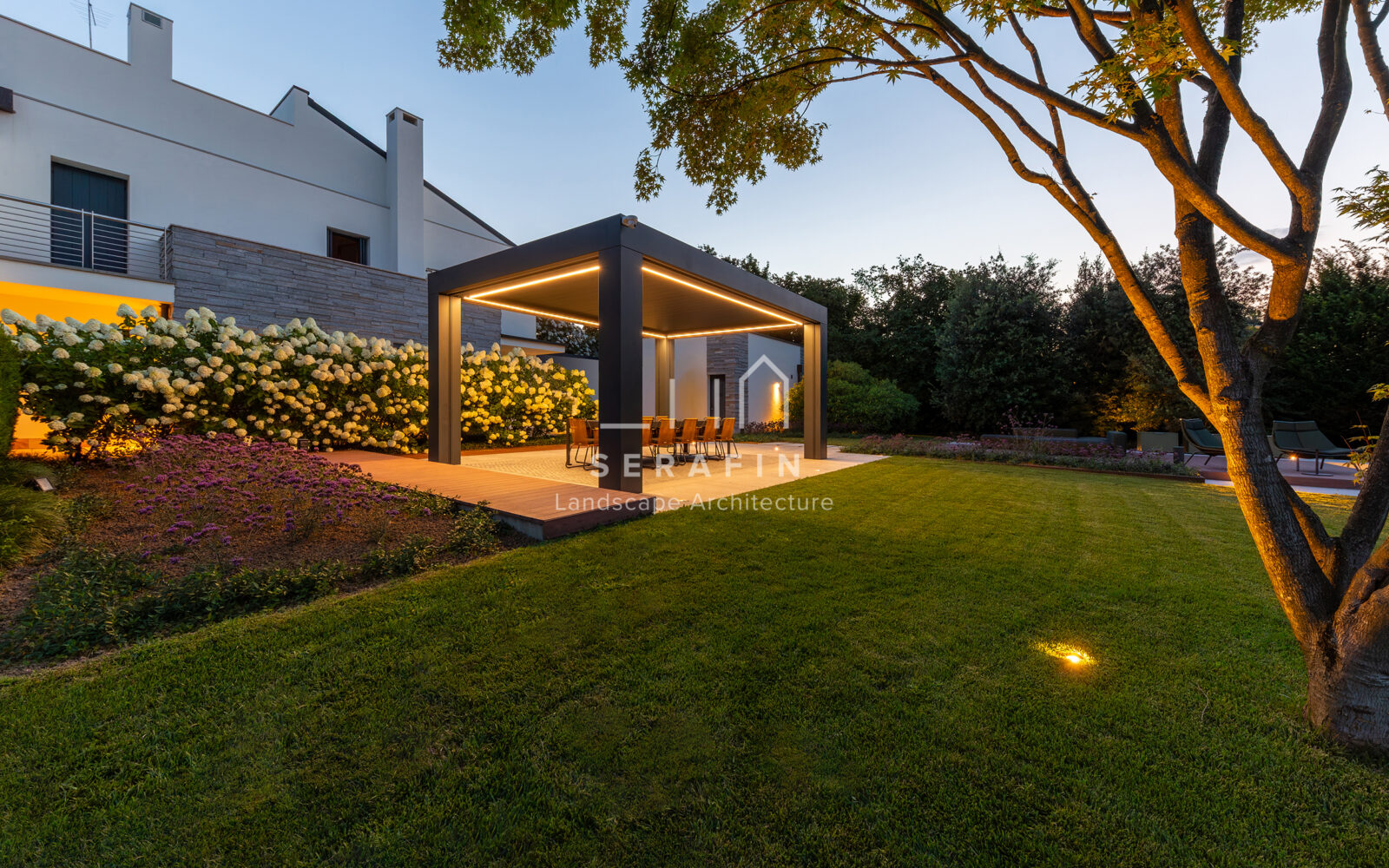 immagine del progetto di un giardino privato di lusso con pergotenda bioclimatica a Treviso