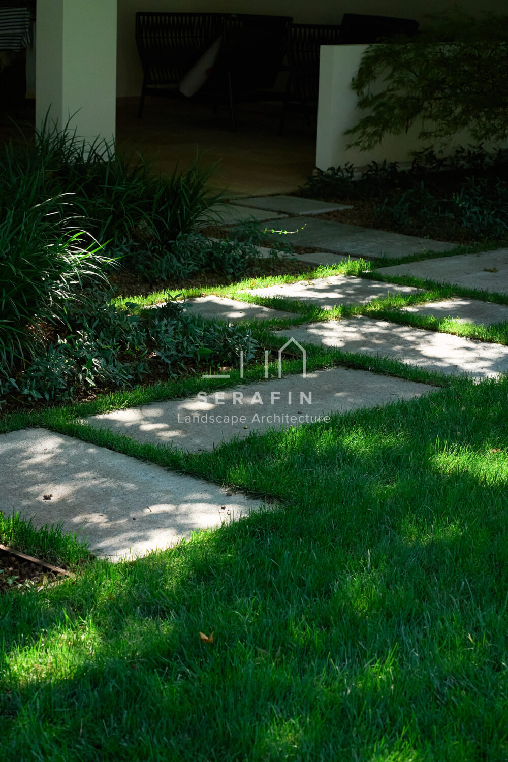 immagine del progetto di un giardino privato di lusso con pergotenda bioclimatica a Treviso